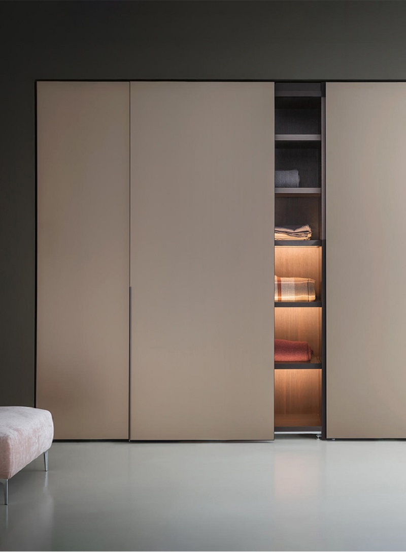 Pink MDF/plywood sliding door modern wardrobe closet with organizers