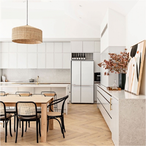 Classic wood white kitchen cabinets in painting finishing