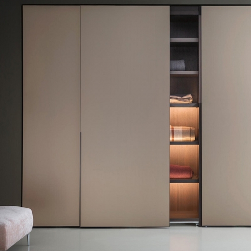 Pink MDF/plywood sliding door modern wardrobe closet with organizers