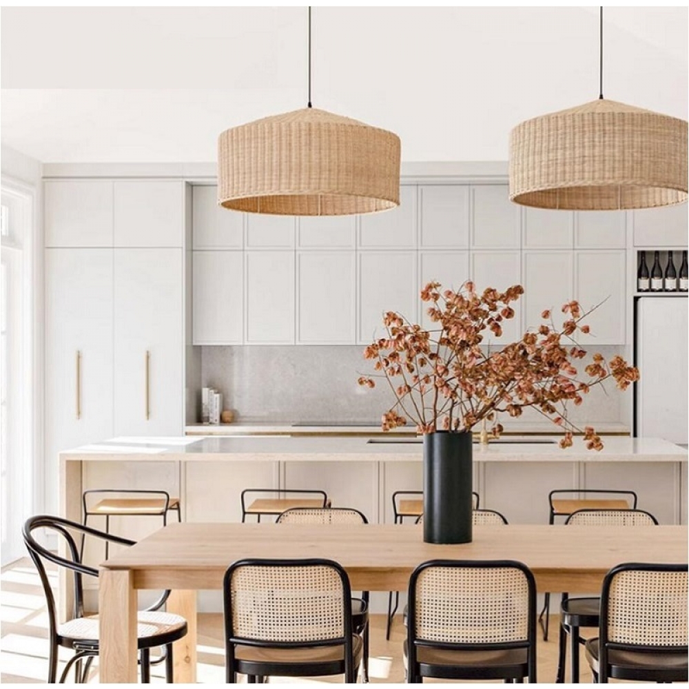 Classic wood white kitchen cabinets in painting finishing